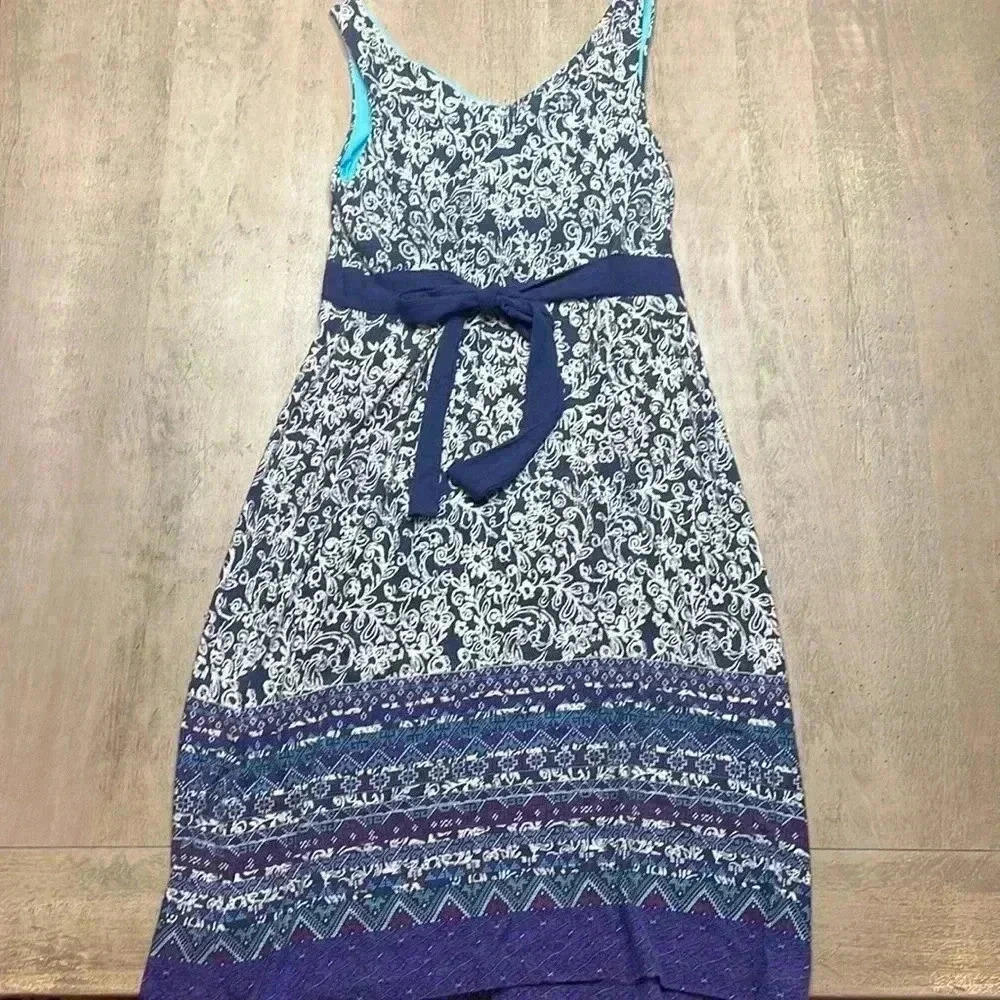 Athleta dress, size Small.  Excellent used condition. - Picture 3 of 6